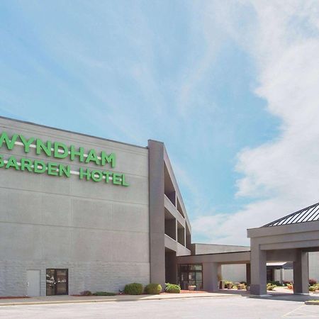 Hotel Wyndham Garden Conference Center Champaign - Urbana Exterior foto